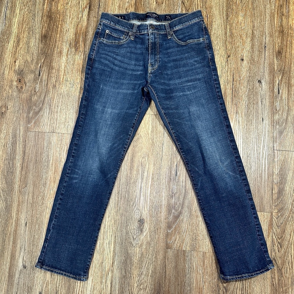 Lucky Brand 221 Straight Jeans Womens 32x30 Dark Wash Stretch Denim Mid Rise